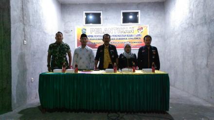 Pelantikan KPPS dan BIMTEK Simulasi Rekapitulasi Pemungutan & Perhitungan Suara di Balai Desa Sememu